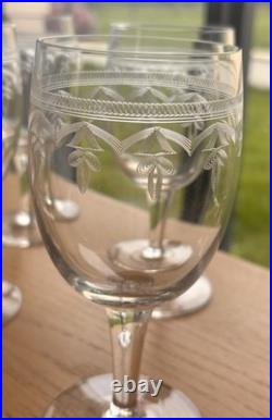 10 Verres A Eau Ou A Vin En Cristal Gravé Degagé A L'acide Baccarat 19eme 10 Verres A Eau Ou A Vin En Cristal Gravé Degagé A L'acide Baccarat 19eme