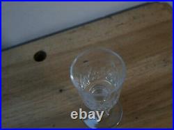 10 Verres à Liqueur cristal Baccarat modèle champigny richelieu taille 5557