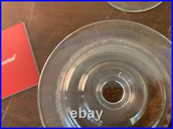 10 coupes à champagne modèle Lully en cristal de Baccarat (prix à la pièce) 10 coupes à champagne modèle Lully en cristal de Baccarat (prix à la pièce)