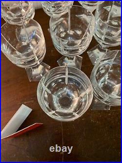 10 verres à vin modèle Mercure en cristal de Baccarat (prix à la pièce)