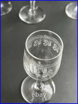 11 Verres À Liqueur En Cristal Baccarat Modelé Pompadour