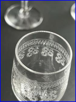 11 Verres À Liqueur En Cristal Baccarat Modelé Pompadour