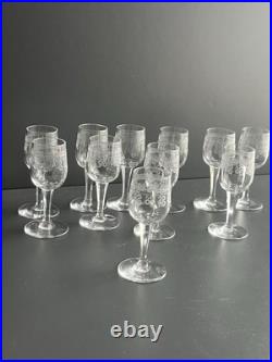 11 Verres À Liqueur En Cristal Baccarat Modelé Pompadour