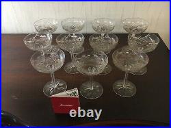 11 coupes à champagne en cristal de Baccarat (prix à la pièce)