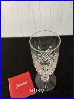 11 flûtes à champagne modèle Colbert en cristal de Baccarat (prix à la pièce) 11 flûtes à champagne modèle Colbert en cristal de Baccarat (prix à la pièce)
