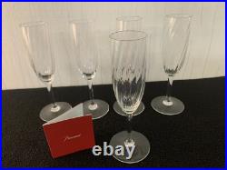 11 flutes à champagne modèle Livourne en cristal de Baccarat (prix à la pièce)
