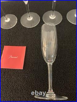 11 flutes à champagne modèle Livourne en cristal de Baccarat (prix à la pièce) 11 flutes à champagne modèle Livourne en cristal de Baccarat (prix à la pièce)