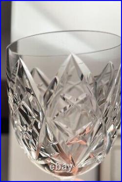 11 verres taillés cristal Baccarat estampillés type Colbert Pied taillé à boule