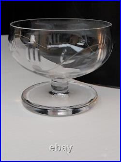 12 COUPES A CHAMPAGNE en CRISTAL Gravé Ancien H 7 cm BACCARAT