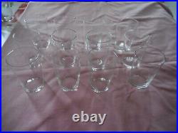 12 Verres gobelet en cristal de Baccarat anciens