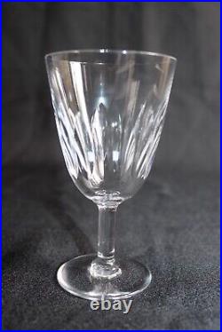 12 verres à vin blanc en cristal de Baccarat modèle Casino parfait état H 11 cm