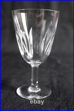 12 verres à vin blanc en cristal de Baccarat modèle Casino parfait état H 11 cm