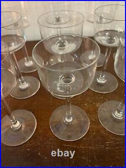 12 verres à vin en cristal de Baccarat (prix à la pièce)