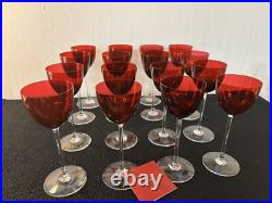 15 verres modèle Perfection rouge en cristal de Baccarat (prix 1 verre)