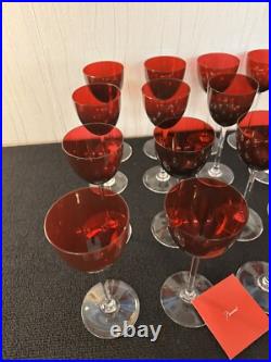15 verres modèle Perfection rouge en cristal de Baccarat (prix 1 verre)