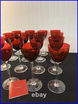 15 verres modèle Perfection rouge en cristal de Baccarat (prix 1 verre)