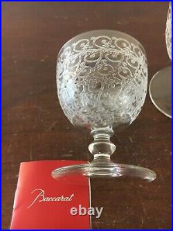 16 verres à liqueur modèle Rohan cristal Baccarat h 7.5 cm (prix à la pièce)