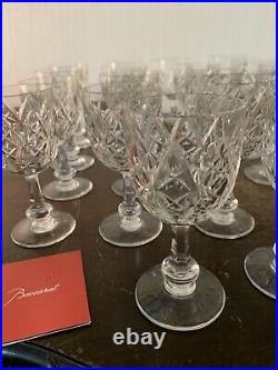 16 verres à vin modèle Harfleur en cristal de Baccarat (prix à la pièce)