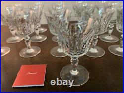 16 verres à vin rouge modèle Ile de France cristal de Baccarat (prix à la pièce) 16 verres à vin rouge modèle Ile de France cristal de Baccarat (prix à la pièce)