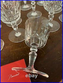 16 verres à vin rouge modèle Ile de France cristal de Baccarat (prix à la pièce) 16 verres à vin rouge modèle Ile de France cristal de Baccarat (prix à la pièce)