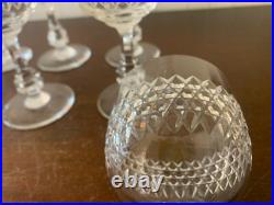 17 verres à vin rouge modèle Lucullus en cristal de Baccarat (prix à la pièce) 17 verres à vin rouge modèle Lucullus en cristal de Baccarat (prix à la pièce)