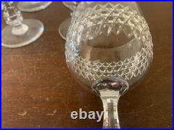 17 verres à vin rouge modèle Lucullus en cristal de Baccarat (prix à la pièce) 17 verres à vin rouge modèle Lucullus en cristal de Baccarat (prix à la pièce)
