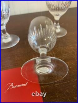 19 verres à vin modèle Passy en cristal de Baccarat (prix à la pièce)