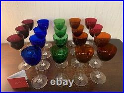 19 verres modèle Perfection 5 couleurs en cristal de Baccarat (prix à la pièce)