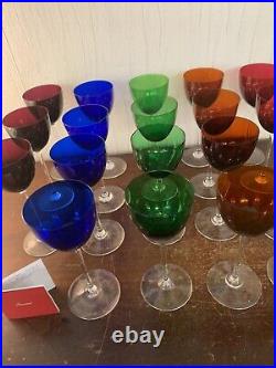 19 verres modèle Perfection 5 couleurs en cristal de Baccarat (prix à la pièce)