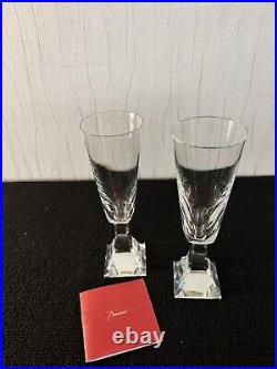 1 flûte à champagne modèle Maladetta en cristal de Baccarat (prix à la pièce) 1 flûte à champagne modèle Maladetta en cristal de Baccarat (prix à la pièce)