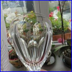 1 verre a vin rouge en cristal de baccarat modèle Harcourt H 13,5 cm signé