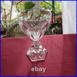1 verre a vin rouge en cristal de baccarat modèle Harcourt H 13,5 cm signé