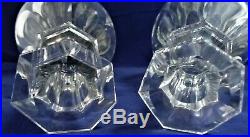 2 carafes cristal Baccarat Harcourt Réf A26/26 30,4 cm et 29,2 cm decanter
