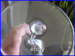 2 verres vin modèle Montaigne mousse de cristal Baccarat signés