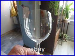 2 verres vin modèle Montaigne mousse de cristal Baccarat signés