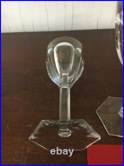 30 verres à vin blanc Compiègne cristal de Baccarat H 14.5 cm(prix à la pièce)