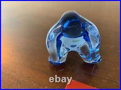 3 oursons bleu ciel en cristal de Baccarat (prix à la pièce) 3 oursons bleu ciel en cristal de Baccarat (prix à la pièce)