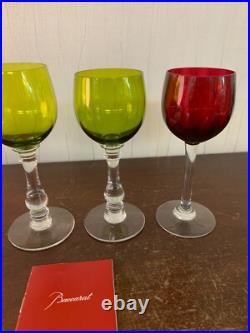 3 verres couleur en cristal de Baccarat (prix à la pièce)