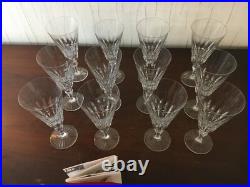 44 flûtes à champagne modèle Buckingham en cristal de Baccarat (prix à la pièce)