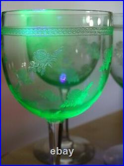 4 Anciens Verres Vin Urane Cristal Baccarat Modele Seme Roses Art Nouveau 13,5