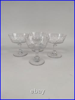 4 Coupes À Champagne En Cristal De Baccarat, Modele Champigny. Vers 1910-1920 4 Coupes À Champagne En Cristal De Baccarat, Modele Champigny. Vers 1910-1920