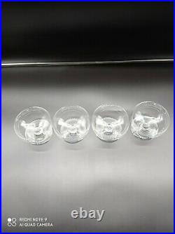 4 Verres coupes à champagne en cristal de Baccarat model CHEVERNY, signé