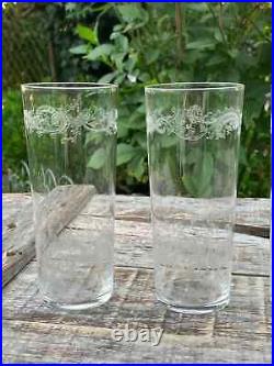 4 Verres en cristal Forme gobelet Baccarat, Saint louis, autres 4 Verres en cristal Forme gobelet Baccarat, Saint louis, autres