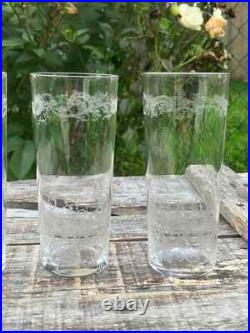 4 Verres en cristal Forme gobelet Baccarat, Saint louis, autres 4 Verres en cristal Forme gobelet Baccarat, Saint louis, autres