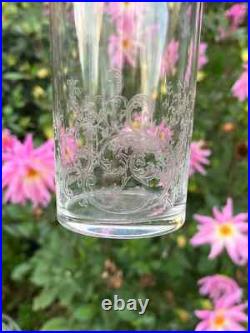 4 Verres en cristal Forme gobelet Baccarat, Saint louis, autres 4 Verres en cristal Forme gobelet Baccarat, Saint louis, autres