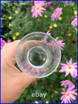 4 Verres en cristal Forme gobelet Baccarat, Saint louis, autres 4 Verres en cristal Forme gobelet Baccarat, Saint louis, autres