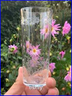 4 Verres en cristal Forme gobelet Baccarat, Saint louis, autres 4 Verres en cristal Forme gobelet Baccarat, Saint louis, autres