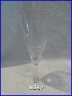 4 flutes à champagne cristal de Baccarat Nancy (champagne flutes)