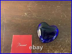4 presses papier cour bleu foncé modèle amour cristal de Baccarat(prix à pièce)