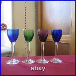 4 verres à liqueur en cristal de baccarat de couleurs H 13 cm signé